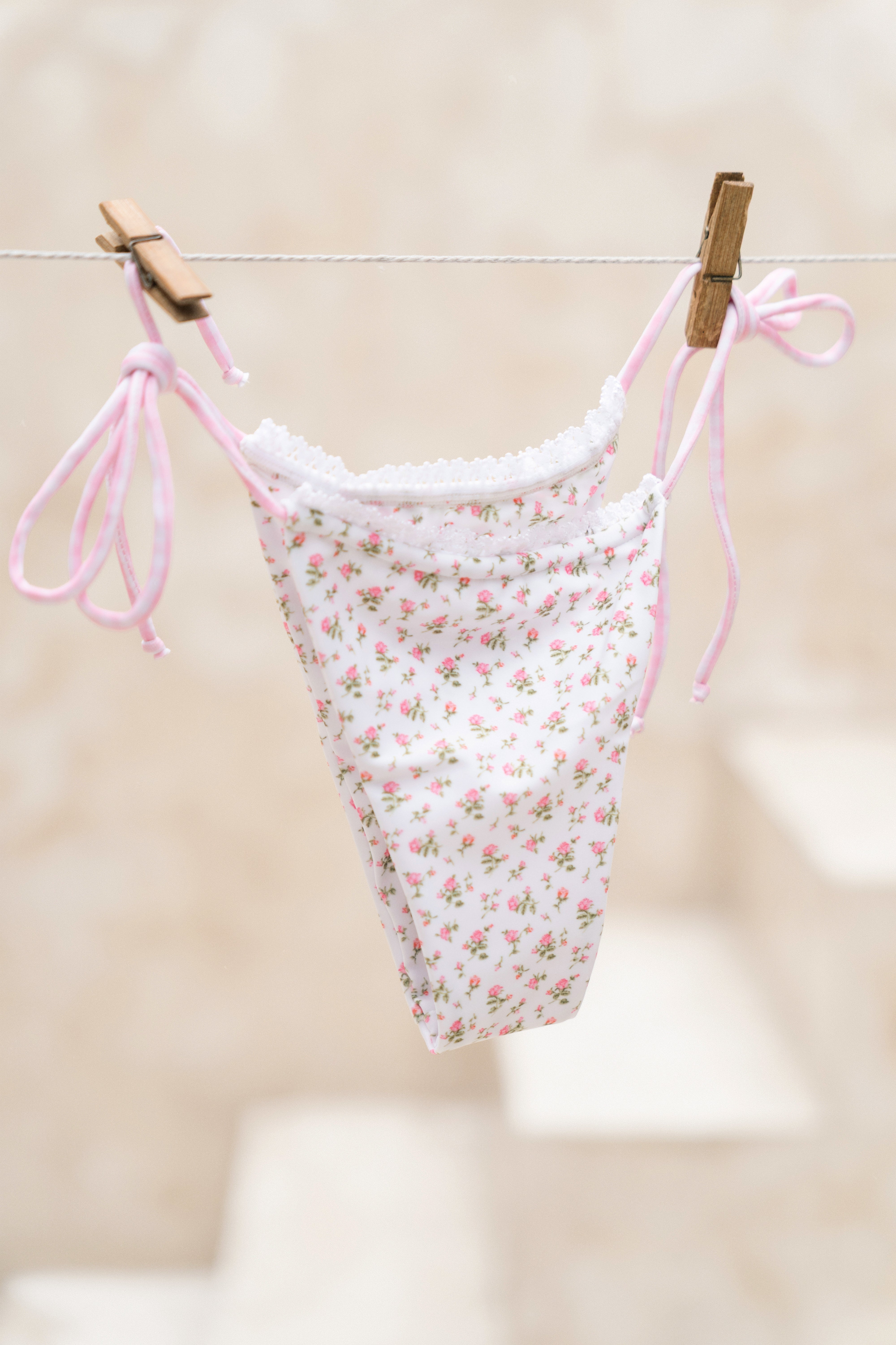 BRUNA BOTTOM SECRET GARDEN | FLORAL ESCAPE RED