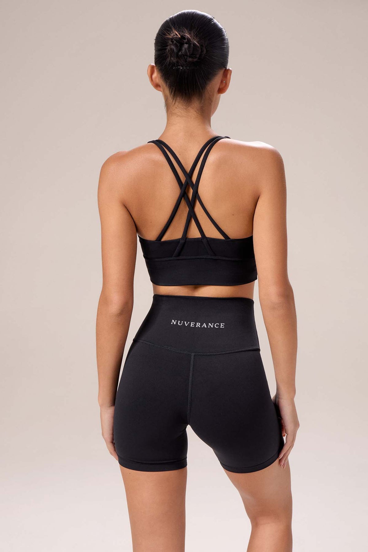 CLASSIC MIDDLE SHORTS | BLACK