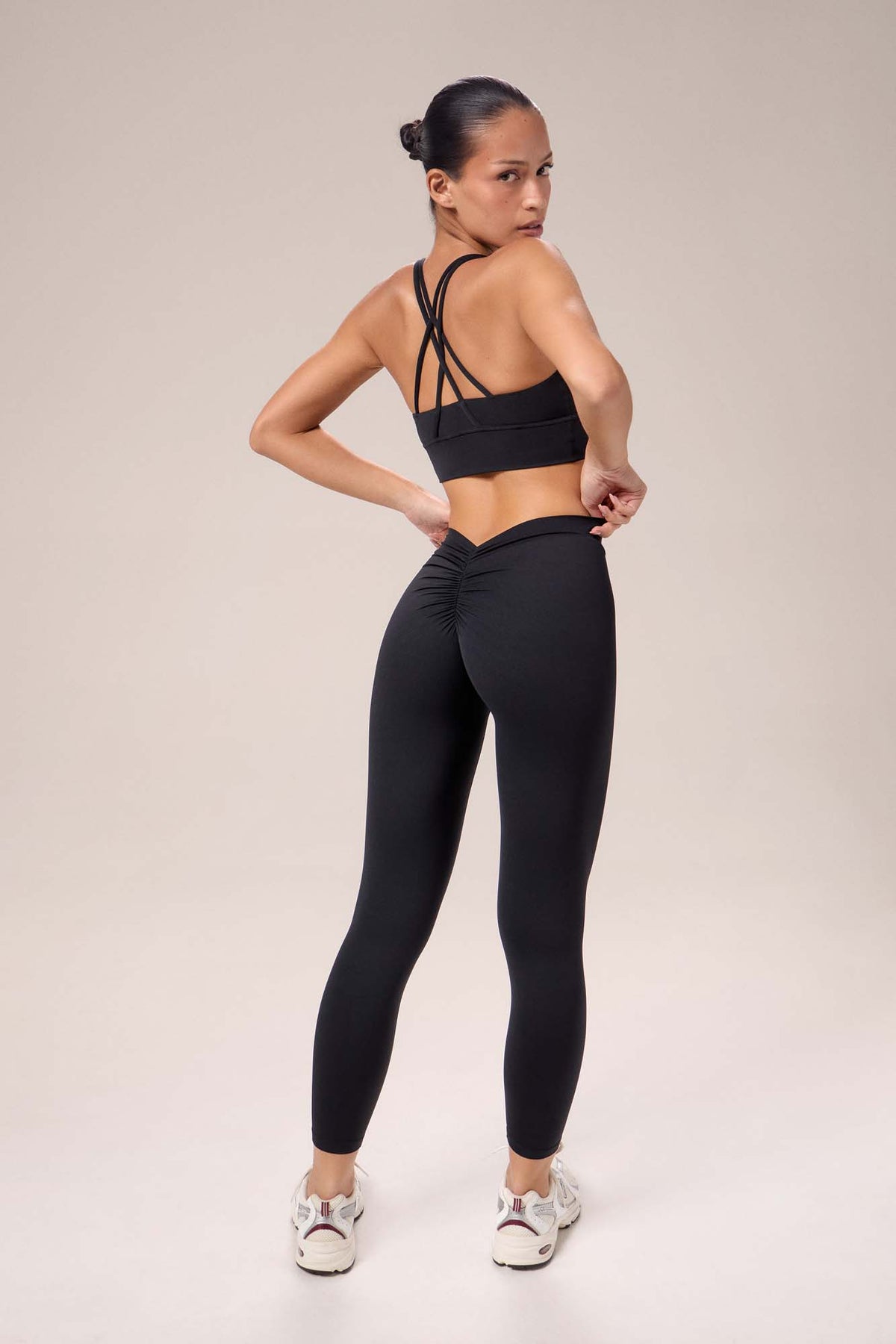 LOW PUSH UP-LEGGING | BLACK