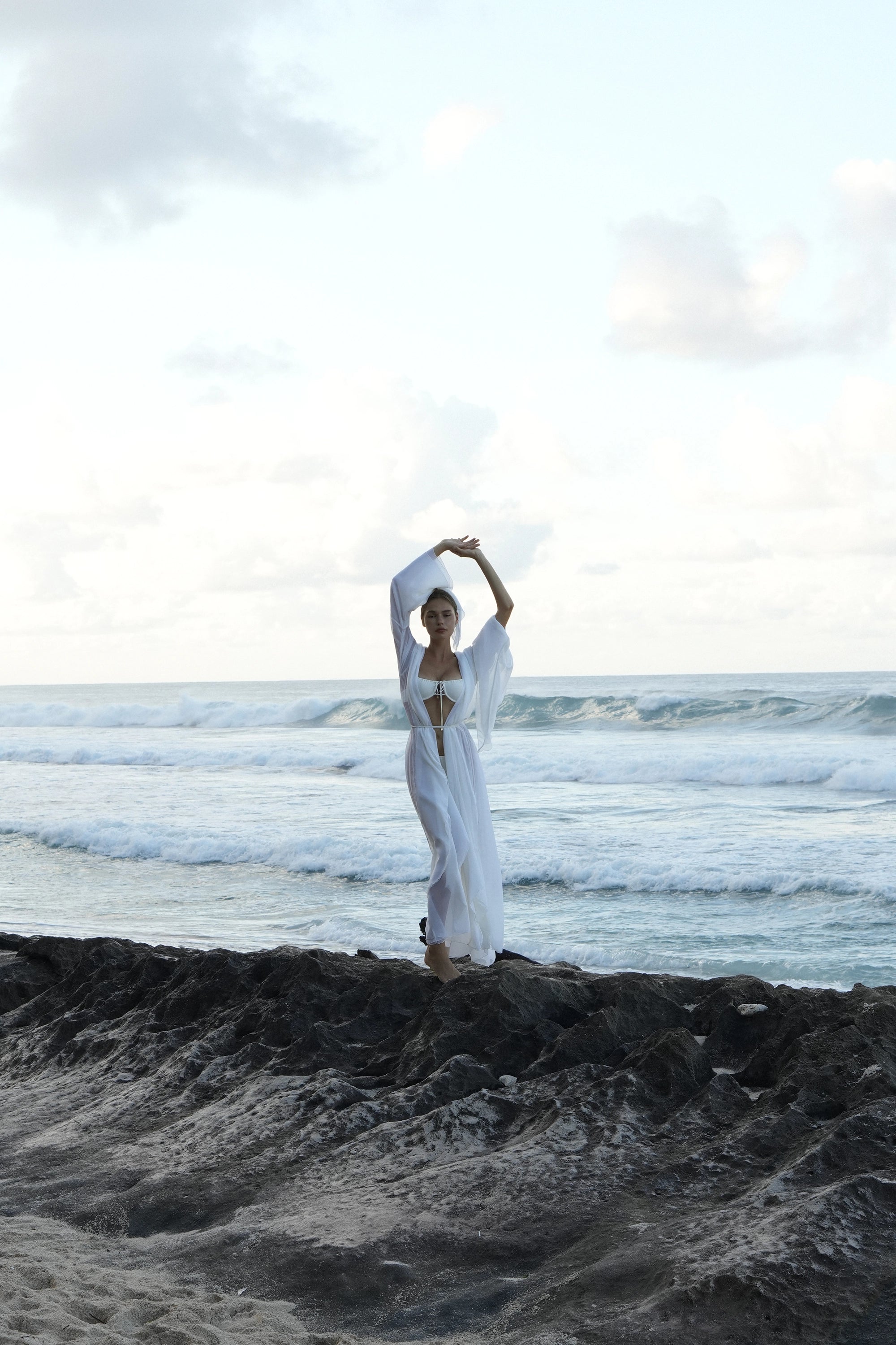 VIENTO KIMONO DRESS