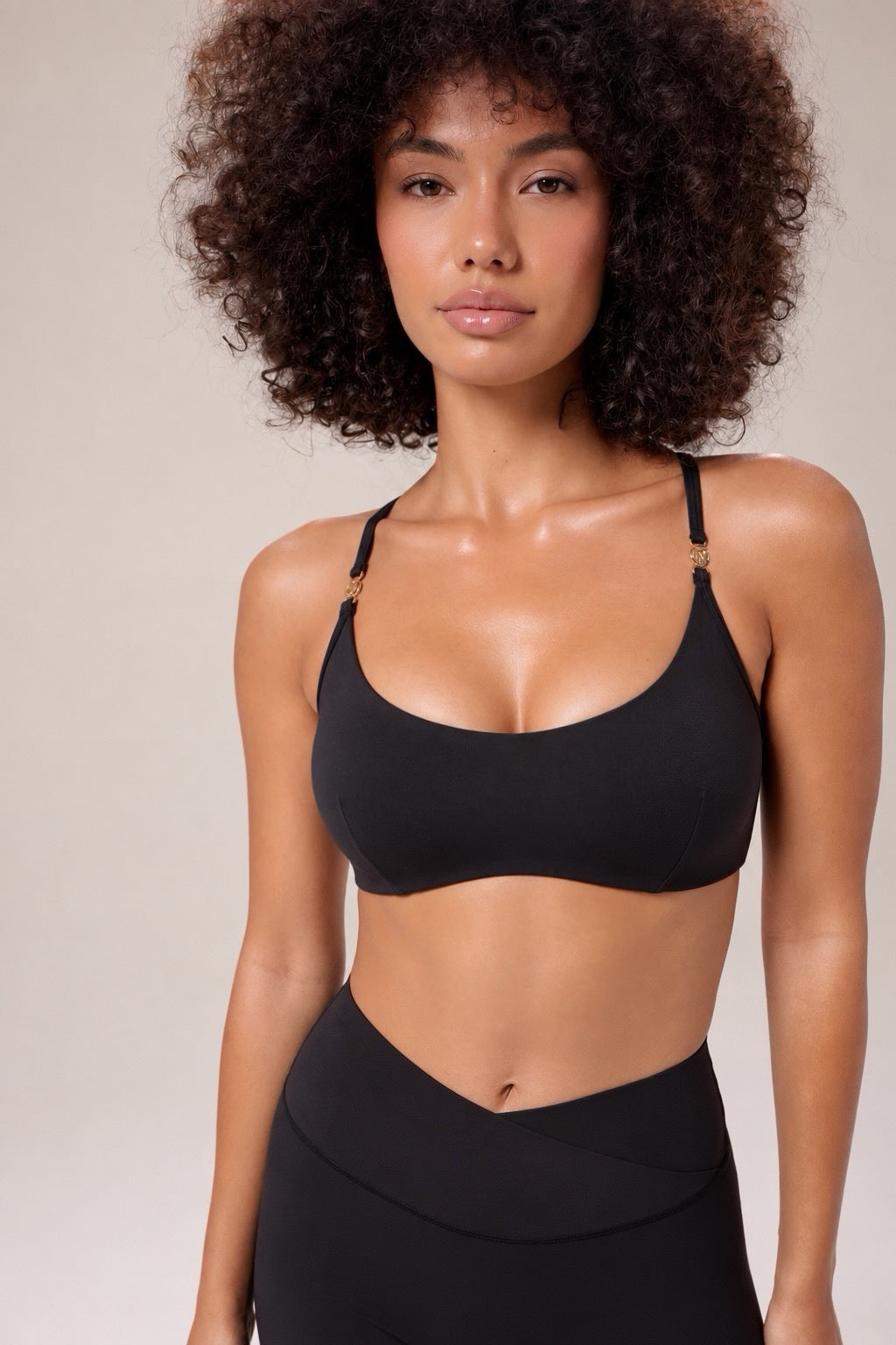 TOP ADELE | BLACK