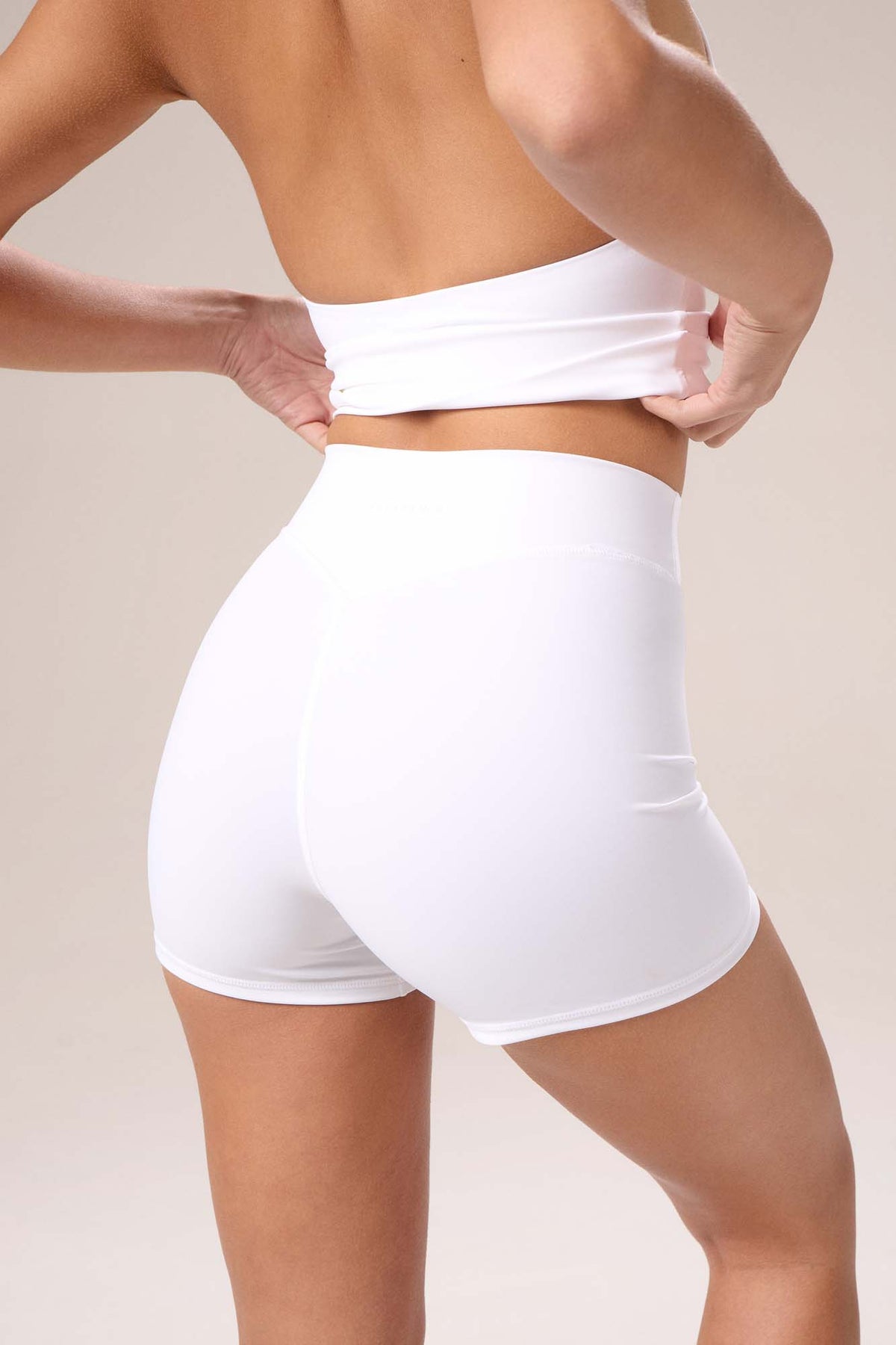 SHORT AMOUR | WHITE